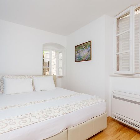 Old Town Museum Square Apartment Kotor Luaran gambar