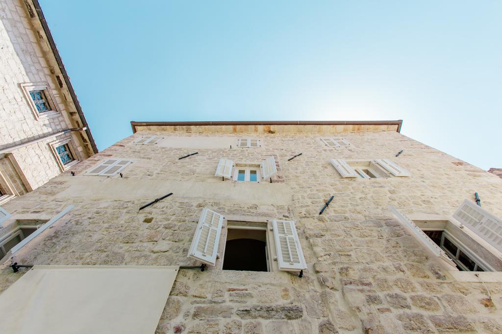 Old Town Museum Square Apartment Kotor Luaran gambar