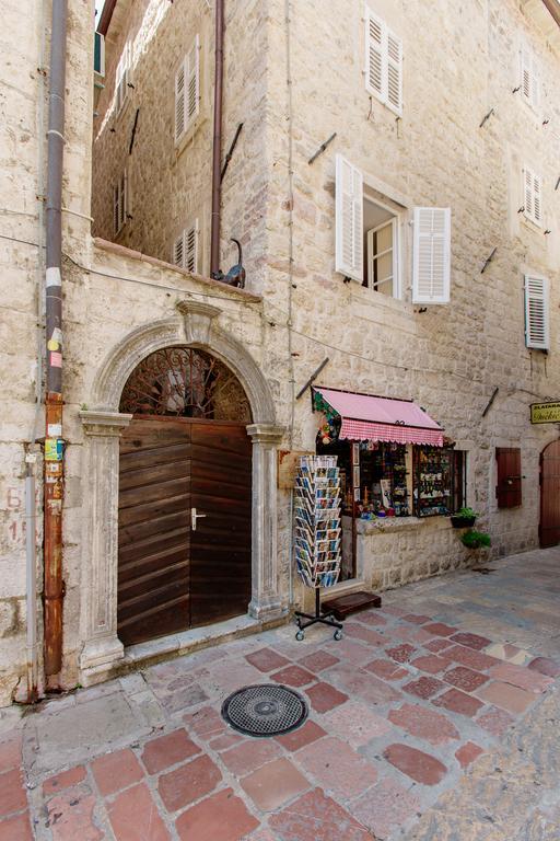 Old Town Museum Square Apartment Kotor Luaran gambar