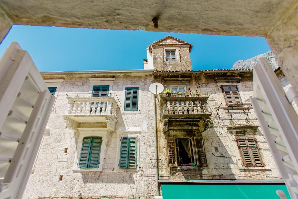 Old Town Museum Square Apartment Kotor Luaran gambar