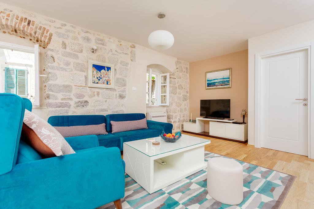 Old Town Museum Square Apartment Kotor Luaran gambar